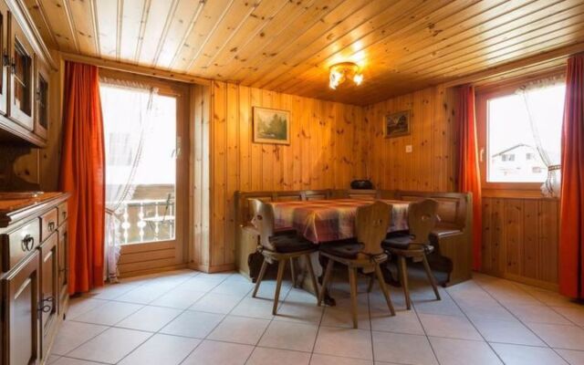 Apartment Zur Post Saas-Almagell 19158