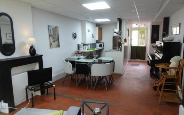 Gîte Vailly-sur-Sauldre, 3 pièces, 4 personnes - FR-1-586-14