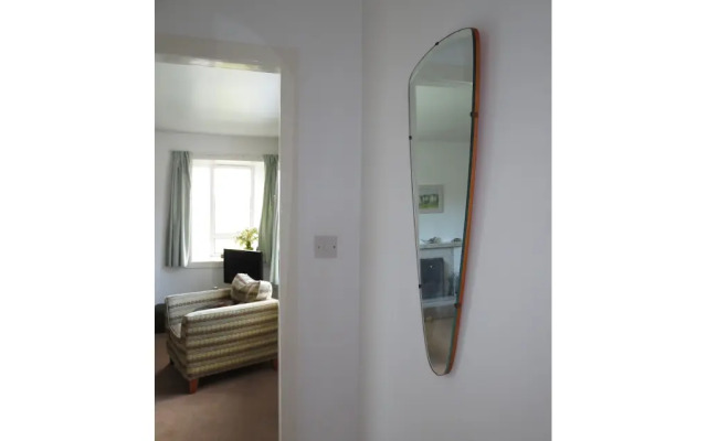 Harris White Cottage