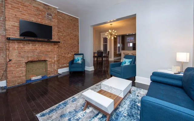 The Incline Suite 1