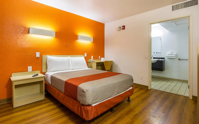 Motel 6 Mesa North