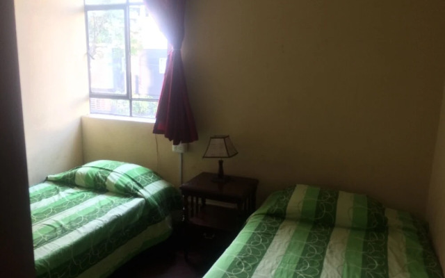 Explorers House - Hostel