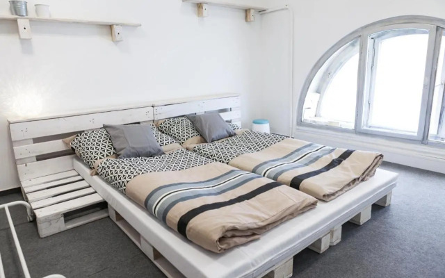 Junior Tower Apartment