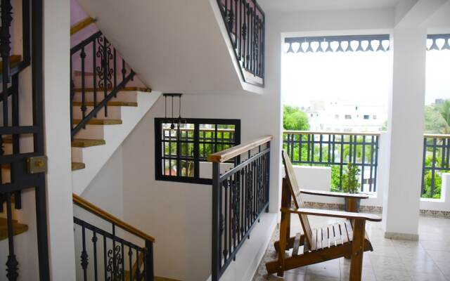 Hostal Marina Samana