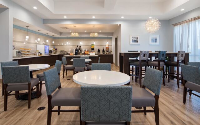 Best Western Plus Buda Austin Inn & Suites