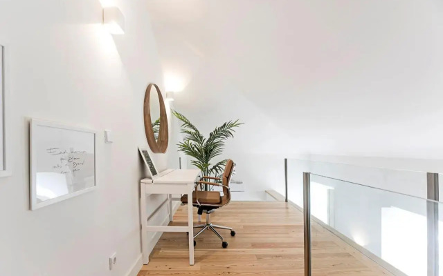 Superb Flat w/ Balcony and AC by LovelyStay