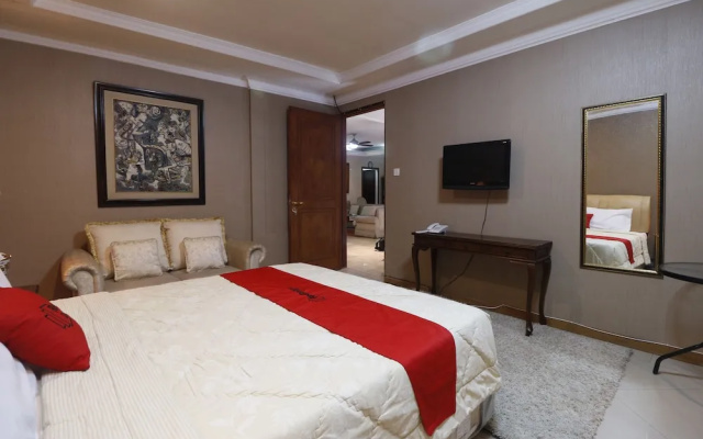RedDoorz Plus @ Jalan Dharmawangsa