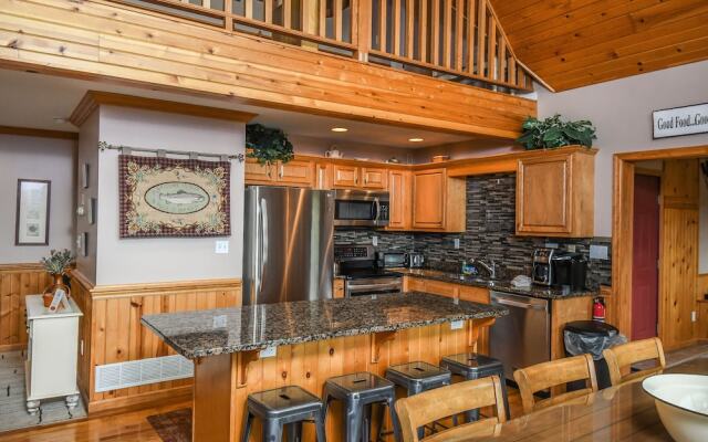 Scenic Overlook 6 Bedroom House