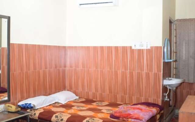 Hotel Savitri by OYO Rooms