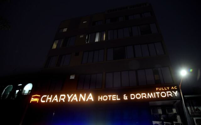 Charyana Hotel Ac Dormitory - Hostel