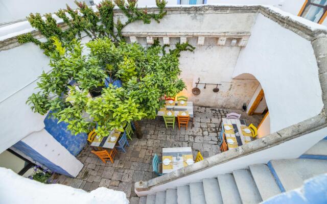 Camera Luce In Racale