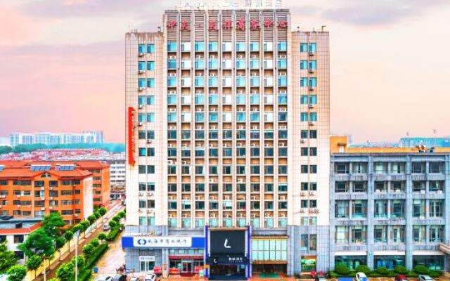 Lavande Hotel (WeiFang Zhucheng Dinosaur Park Bus Station Branch )