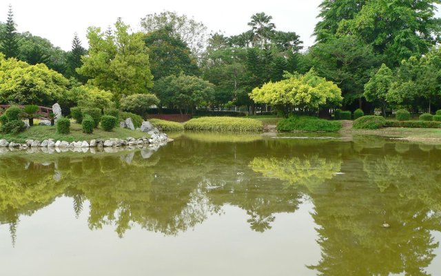 Abby Hotel By The River Town