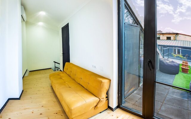 HB apartments Aghmashenebeli