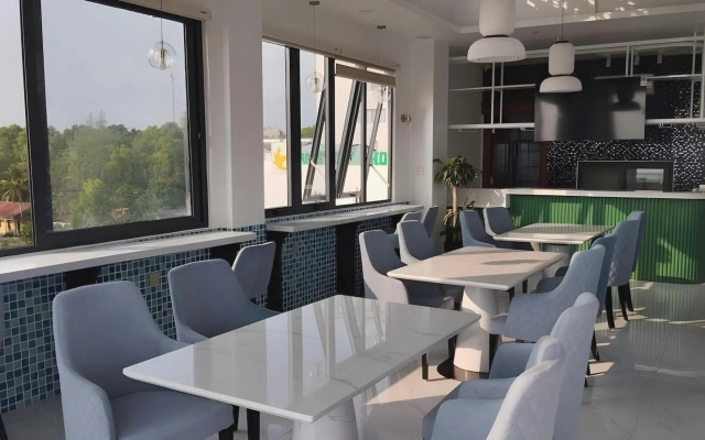 Phuc Thang Hotel