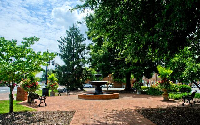 EVEN Hotel Alpharetta - Avalon Area by IHG