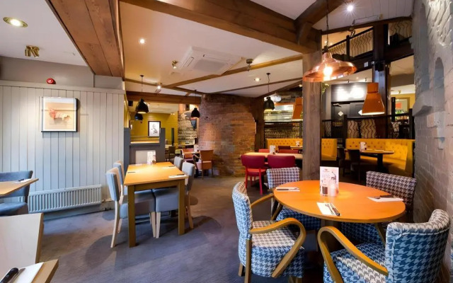 Premier Inn Nottingham West