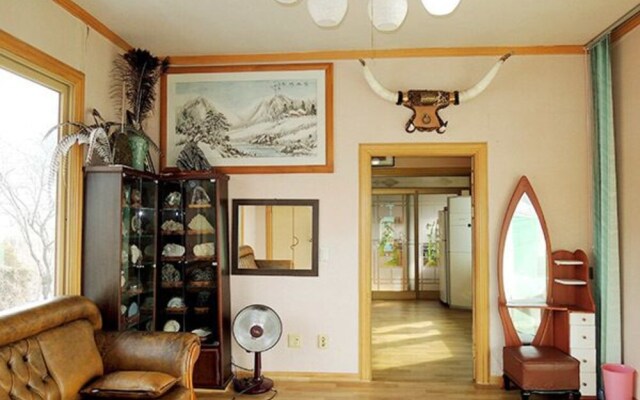 Wangju Godeok Pension