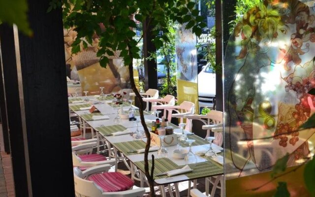 Les Jardins Carol