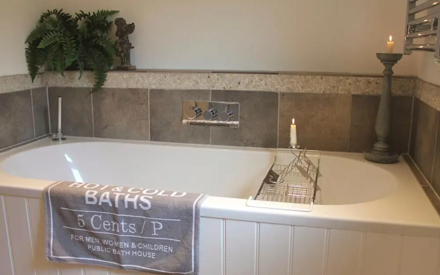 Shafts Barn, Winchester