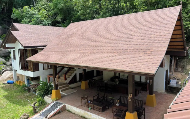 Kawarin Secret Hut Hotel and Resort