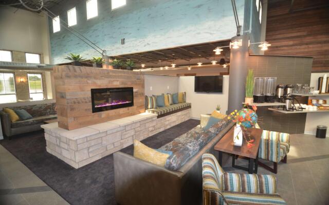 Best Western Plus Okotoks Inn & Suites