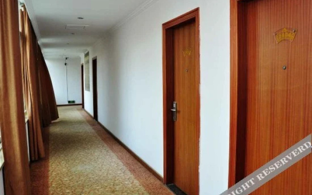Xiamen Longzhou Business Hotel
