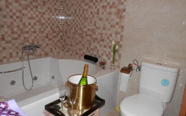 Charming Holiday Home in Avila<u+200e> Spain With Jacuzzi