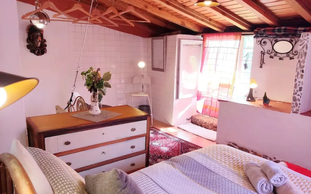 Sandomil Riverbeach Tiny House