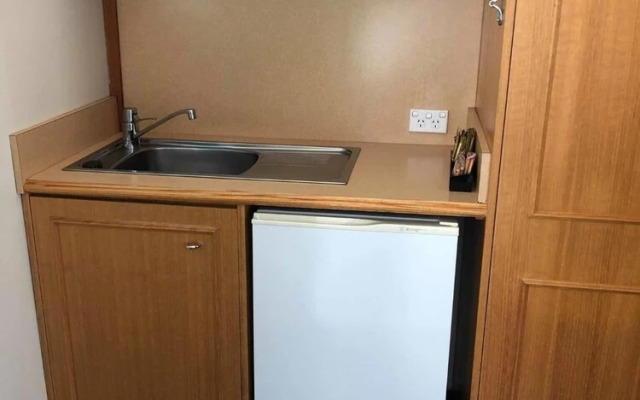 Young Federation Motor Inn