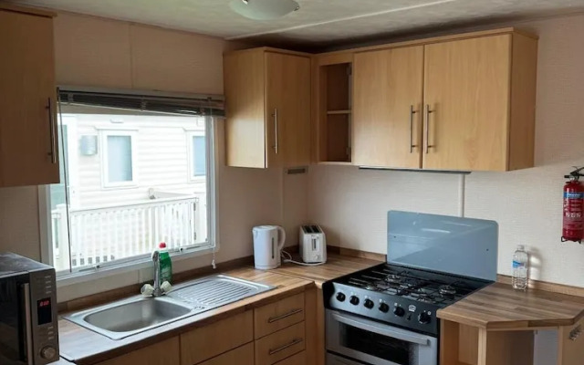 Seaside Charm Carvan in Leys Down on sea