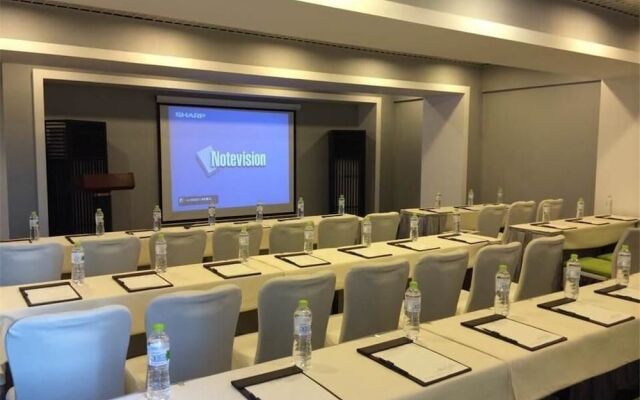 Jianian CEO Holiday Hotel