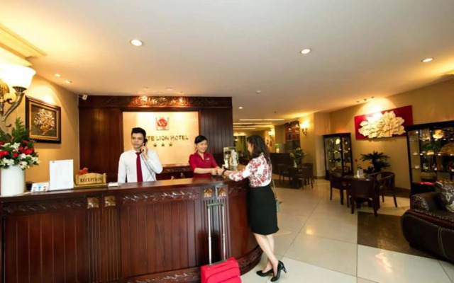 Premium White Lion Hotel