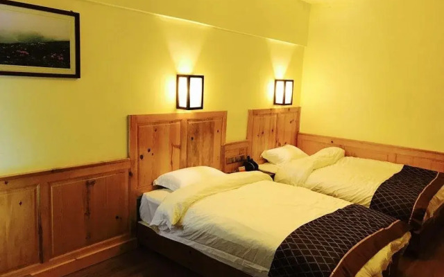 Meri Snow Mountain Travellingwithhotel