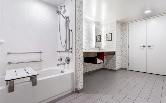 Holiday Inn Columbus by IHG