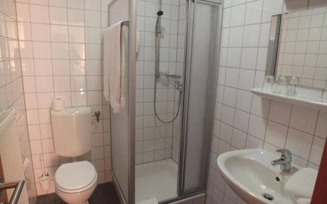 Rezas Bistro Restaurant Gästehaus