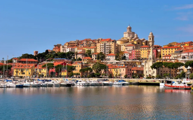 Sunrise Apartment Seaview