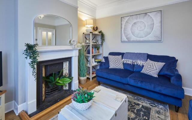 Host Stay Ebb Tide