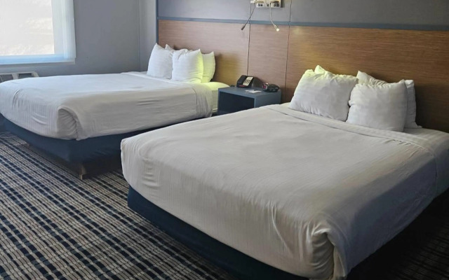 AmericInn by Wyndham Albert Lea