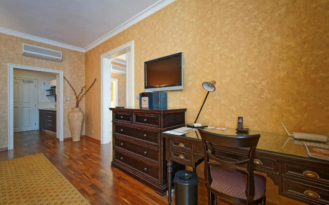 Skaritz Hotel & Residence