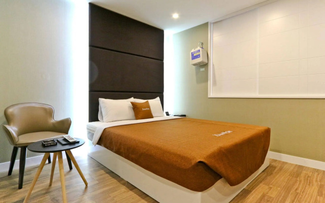 Home Hotel
