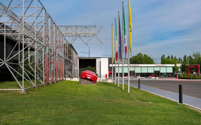 Hotel Maranello Village