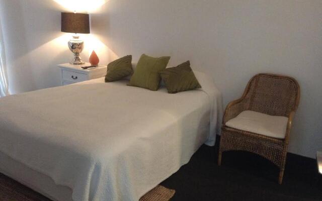 Surfers Plaza Resort