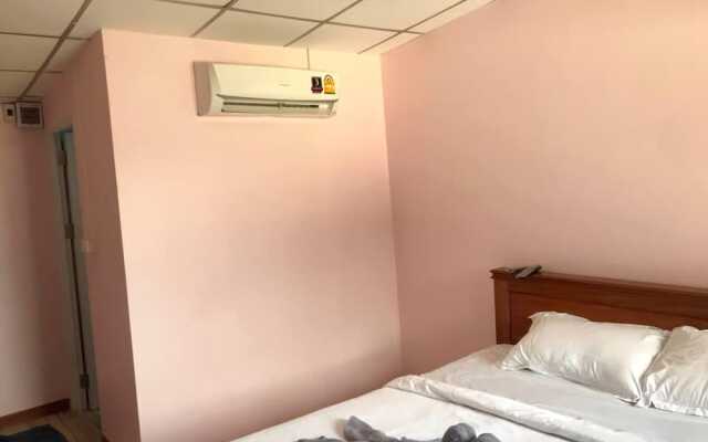 Reuan Jao Ngao Resort
