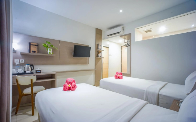 Triizz Hotel Semarang by Royal Singosari (Formerly Faustine Semarang) – Guest Rooms – Semarang