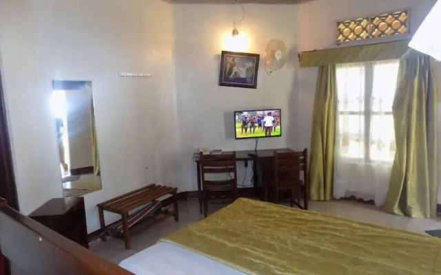 Mirembe Resort Beach Hotel
