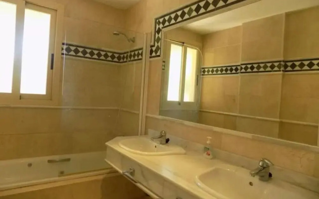 Luxury Fuente Aloha Apt Nr Puerto Banus