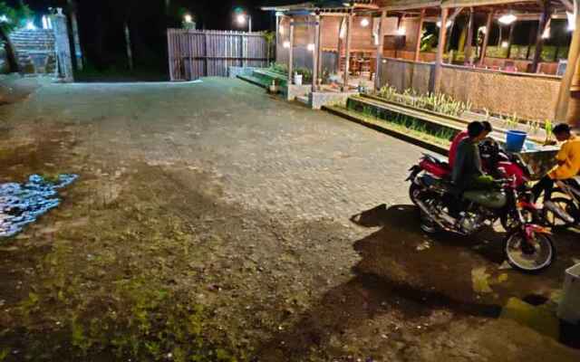 Ijen Resto Banyuwangi Guest House