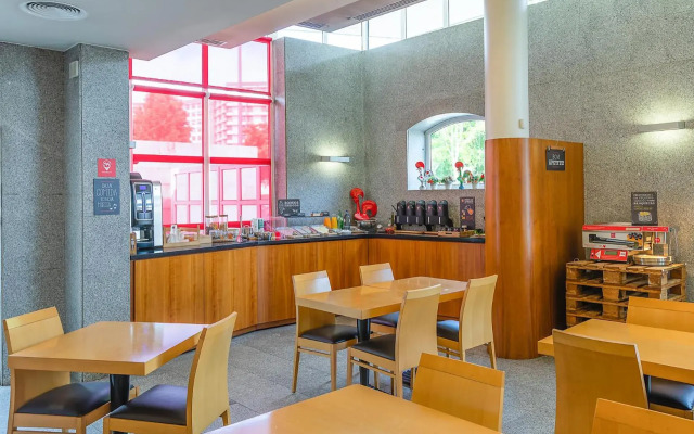 Ibis Guimaraes