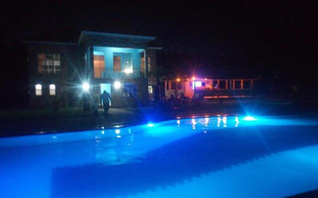 Kabalega Resort